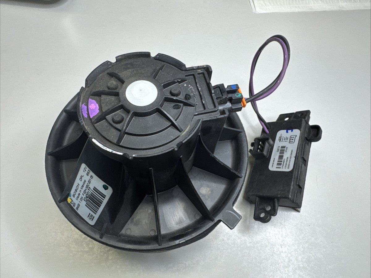 2001-2007 GMC Sierra Silverado Blower Motor & Resistor Bundle Bosch 52400177 OEM
