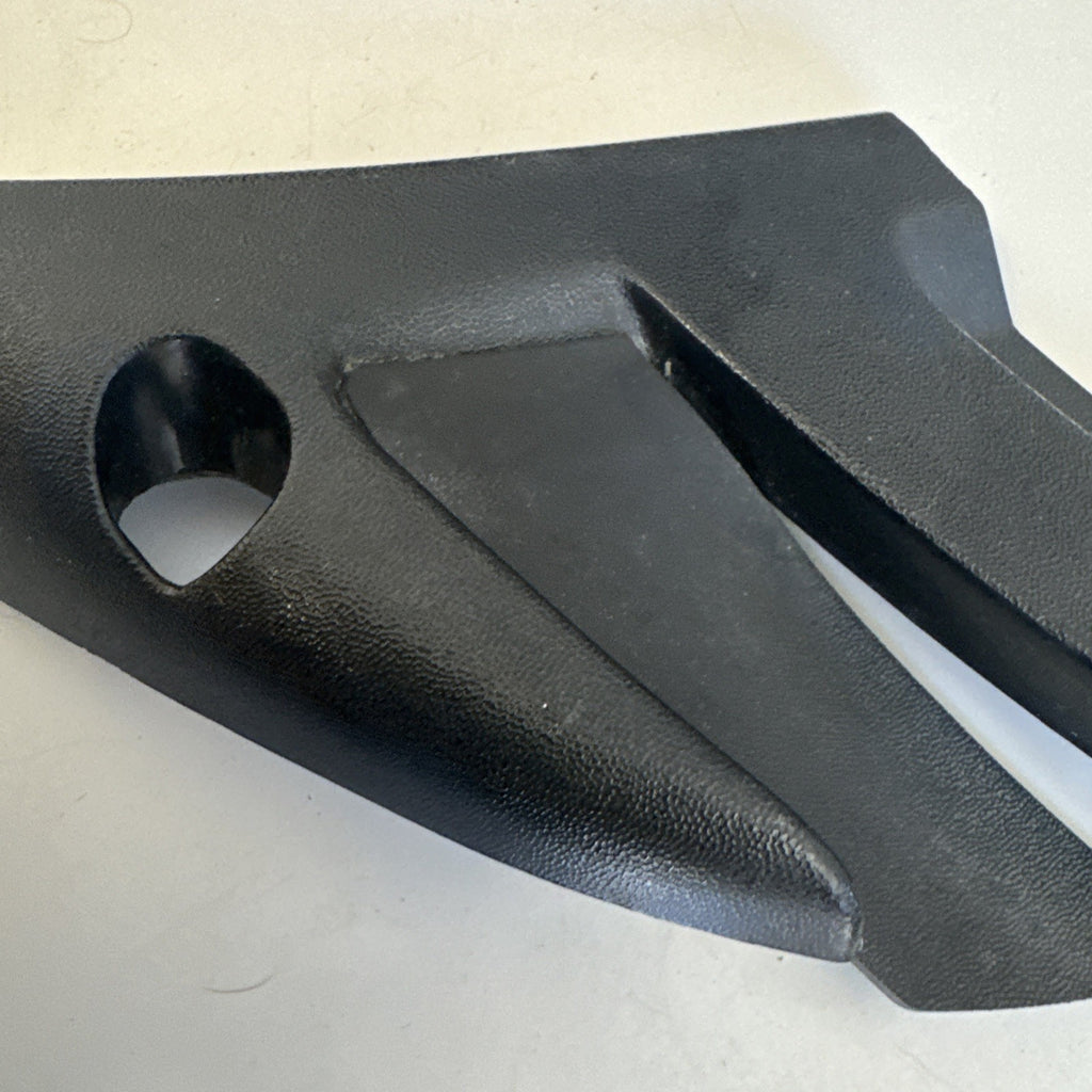 1999–2006 Silverado Sierra RH Cowl Panel End Cap 15753702 OEM