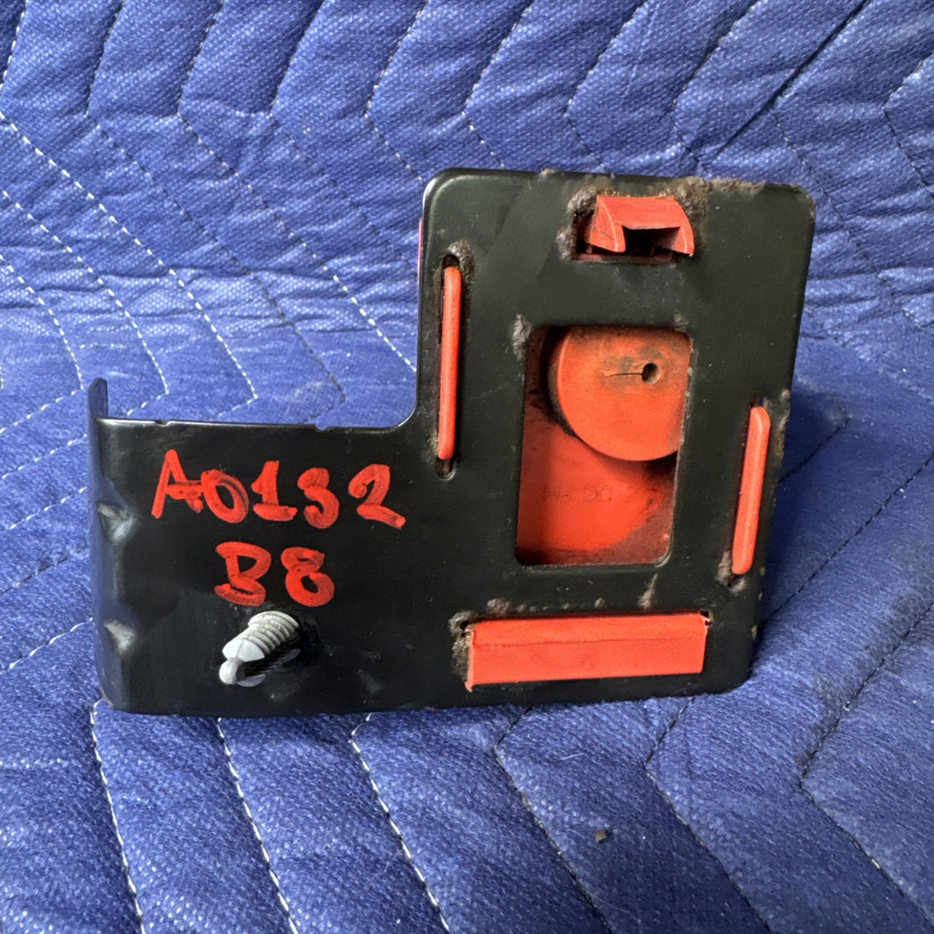 1999-2007 Silverado Sierra Battery Junction Block Terminal 12191376 OEM