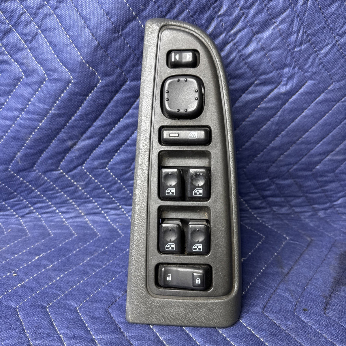 2003-2006 Tahoe Yukon Silverado Sierra Driver Master Window Switch 15883323 OEM