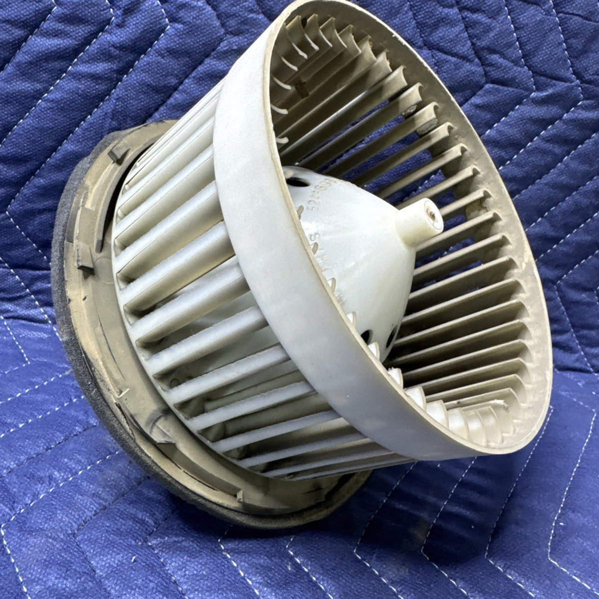 1999-2002 Silverado Sierra Tahoe Yukon HVAC Blower Motor 52494617 Valeo OEM