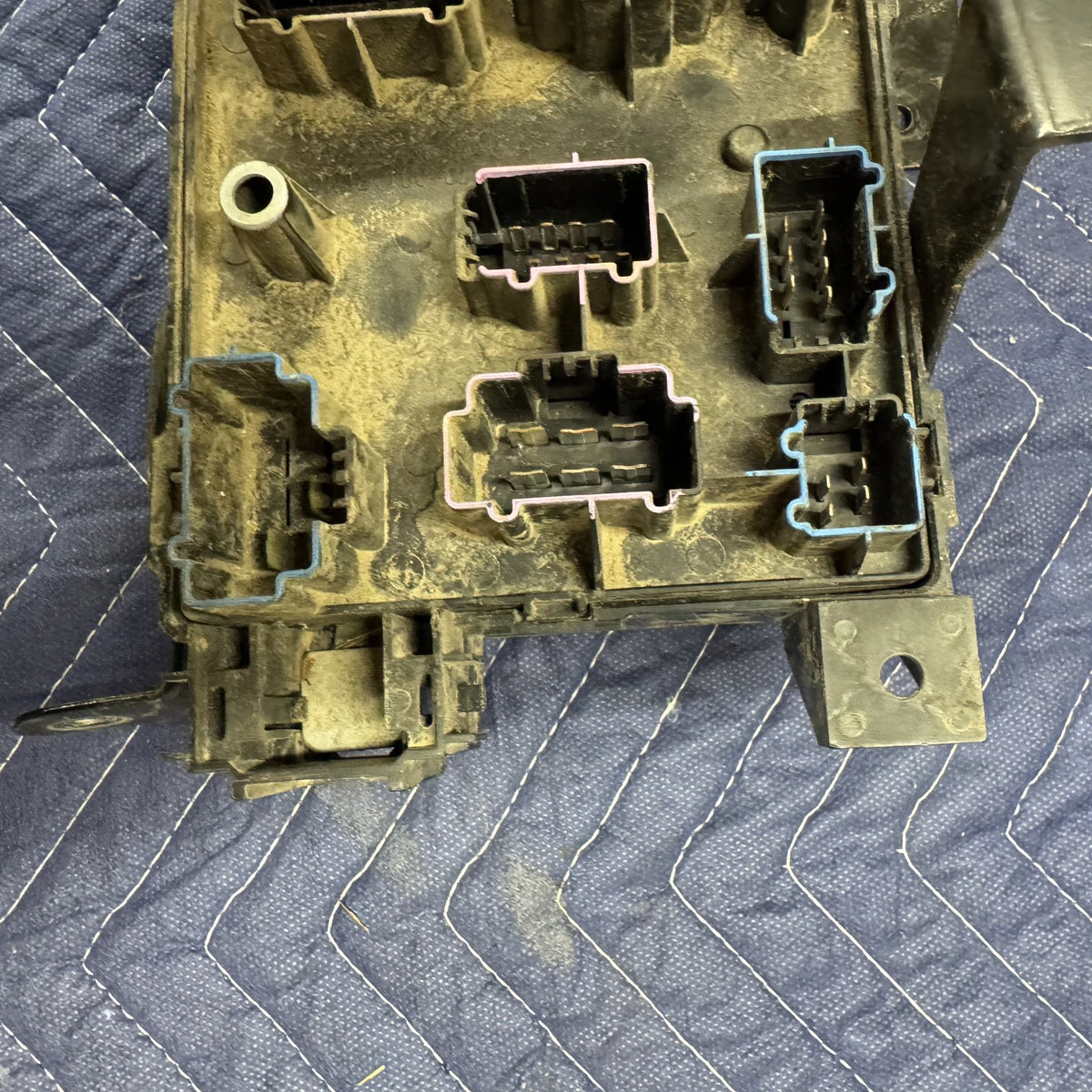 2005-2007 Ford F250 F350 Interior Fuse Box 5C3T-14A067 OEM