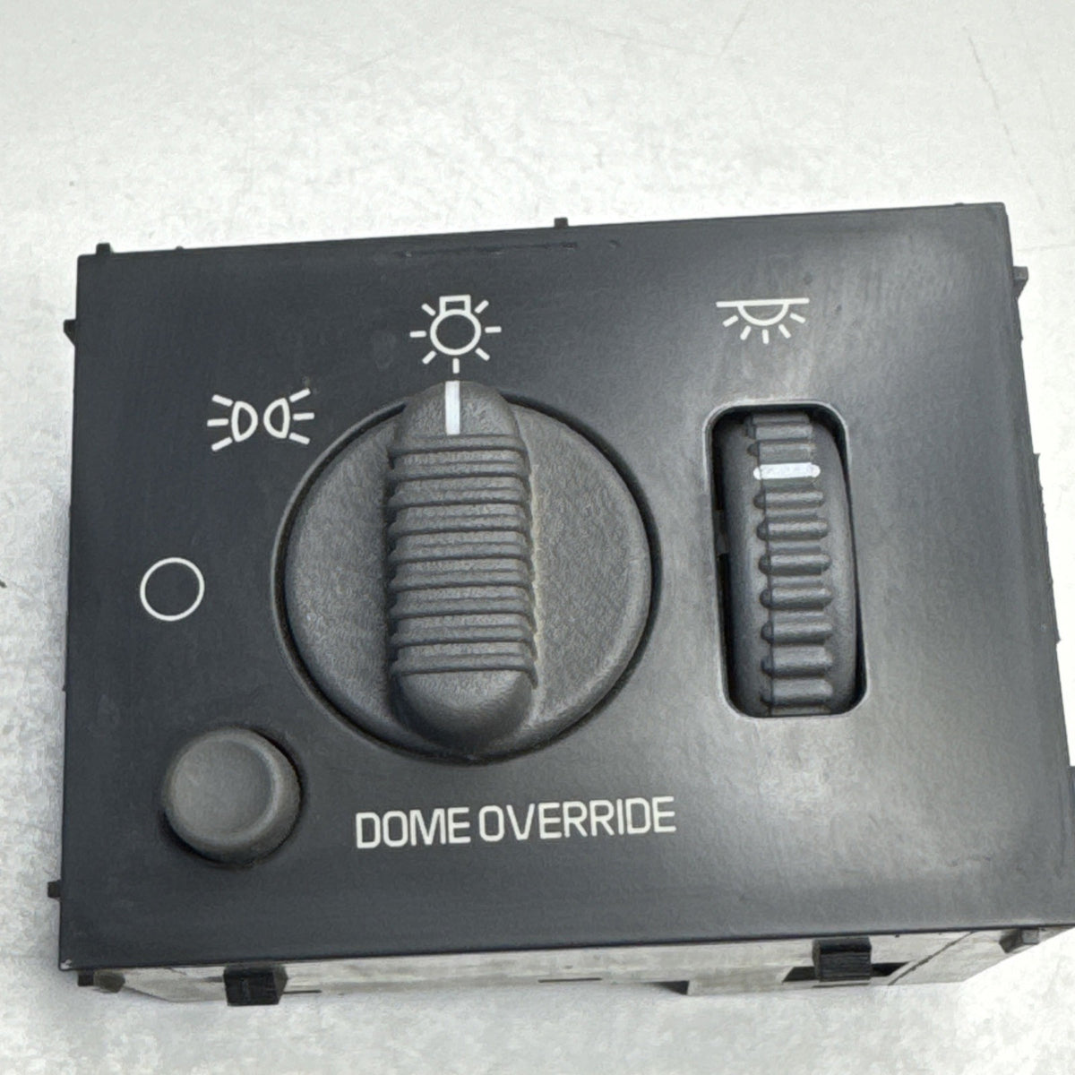 1999-02 GM Silverado Sierra Tahoe Yukon Headlight Dimmer Switch 15755595 OEM