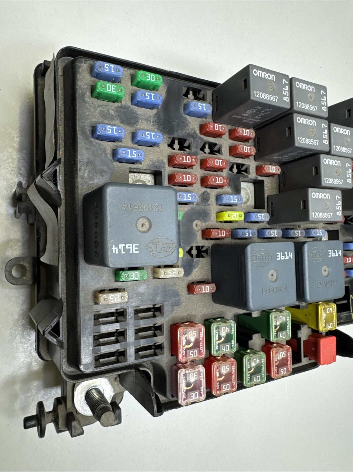 2003 GMC Sierra Silverado Underhood Fuse Box Relay Center 15201928 OEM Tested
