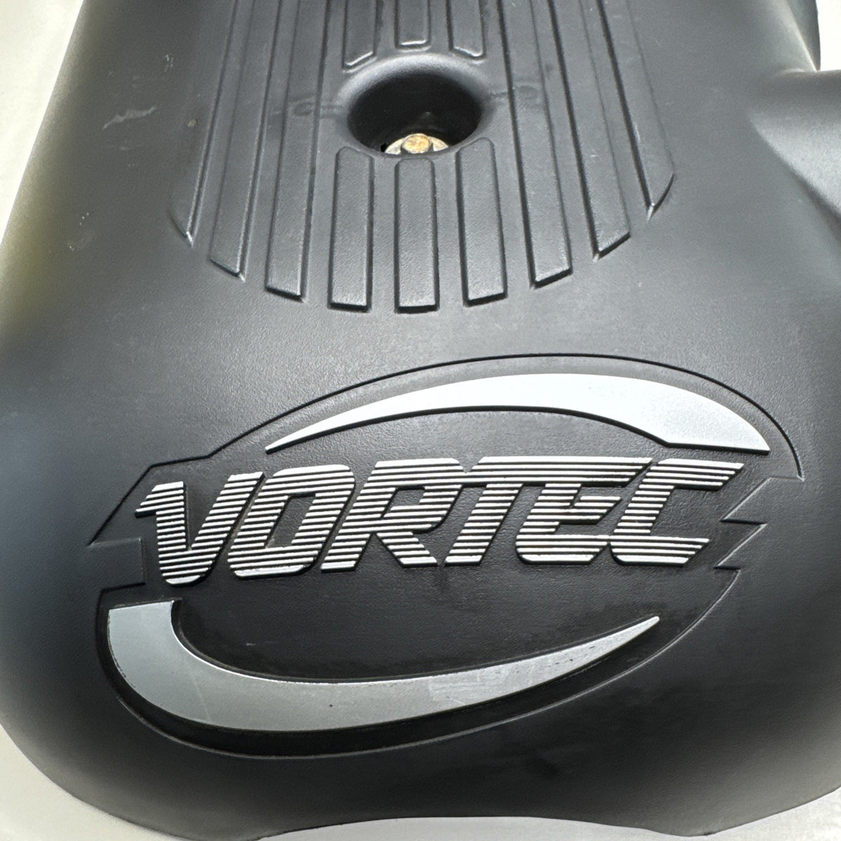 01-06 Silverado Sierra Tahoe Yukon Suburban 4.8 5.3 6.0 Vortec Engine Cover 1258