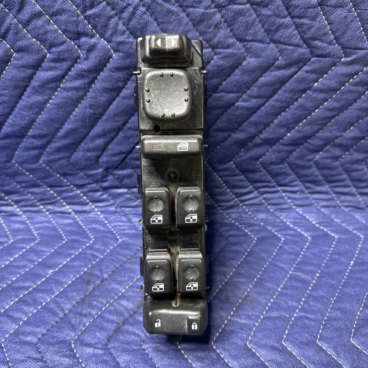 2003-2007 Silverado Sierra Tahoe Yukon Driver Master Window Switch 10398568 OEM