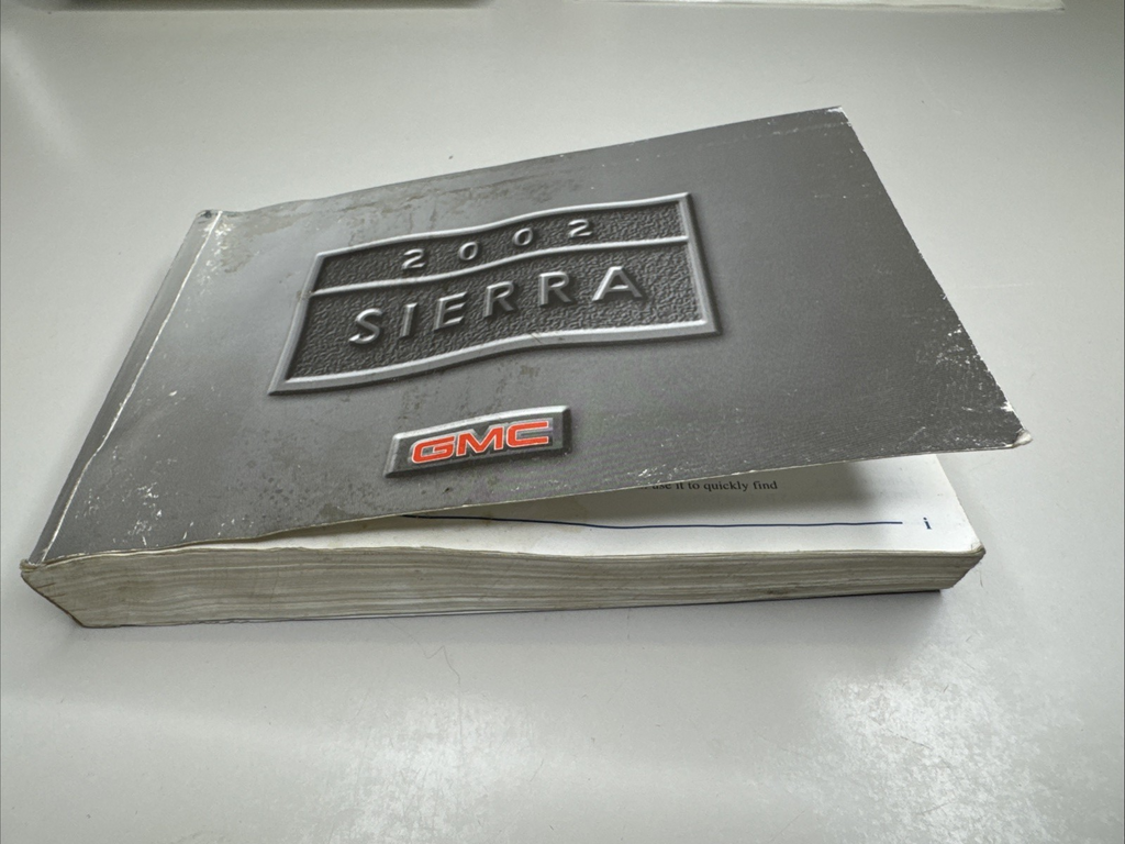 2002 GMC Sierra Owners Manual Portfolio Case Set 15063060 OEM Canadian