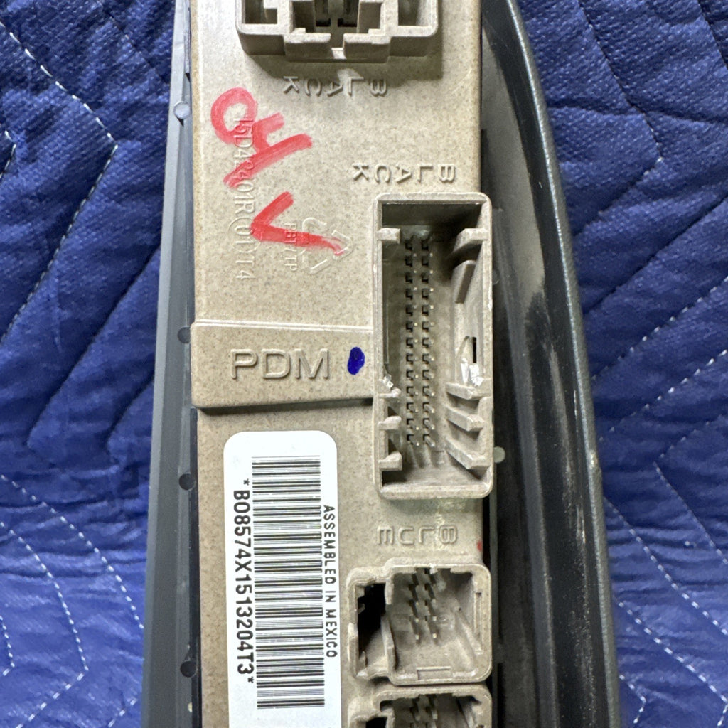 2003-2007 Silverado Sierra Tahoe Yukon RH Window Switch Bezel 10398574 OEM