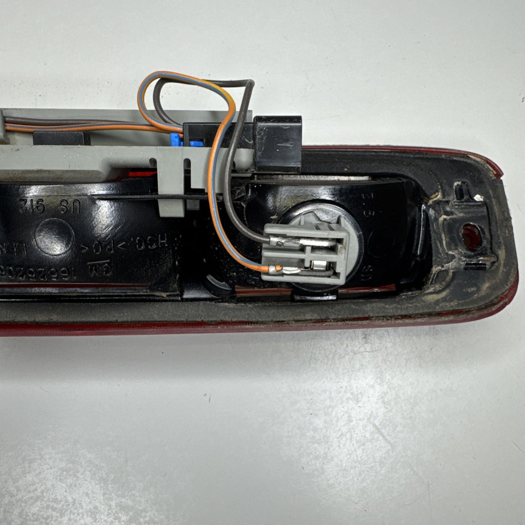 1999-2007 Chevrolet Silverado GMC Sierra 3rd Brake Light 16525205 OEM