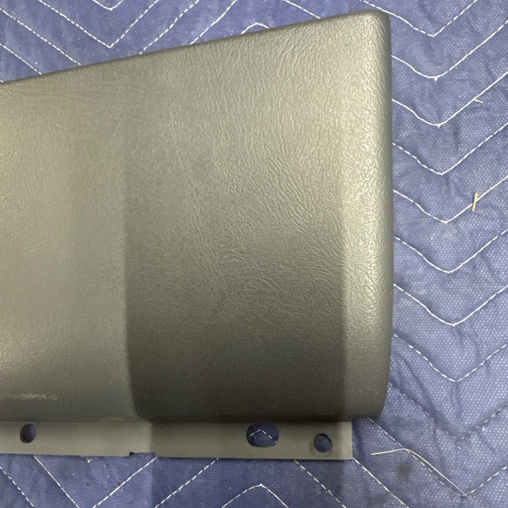 1999–2002 Silverado Sierra Dash Cup Holder Delete Panel 15712261 OEM