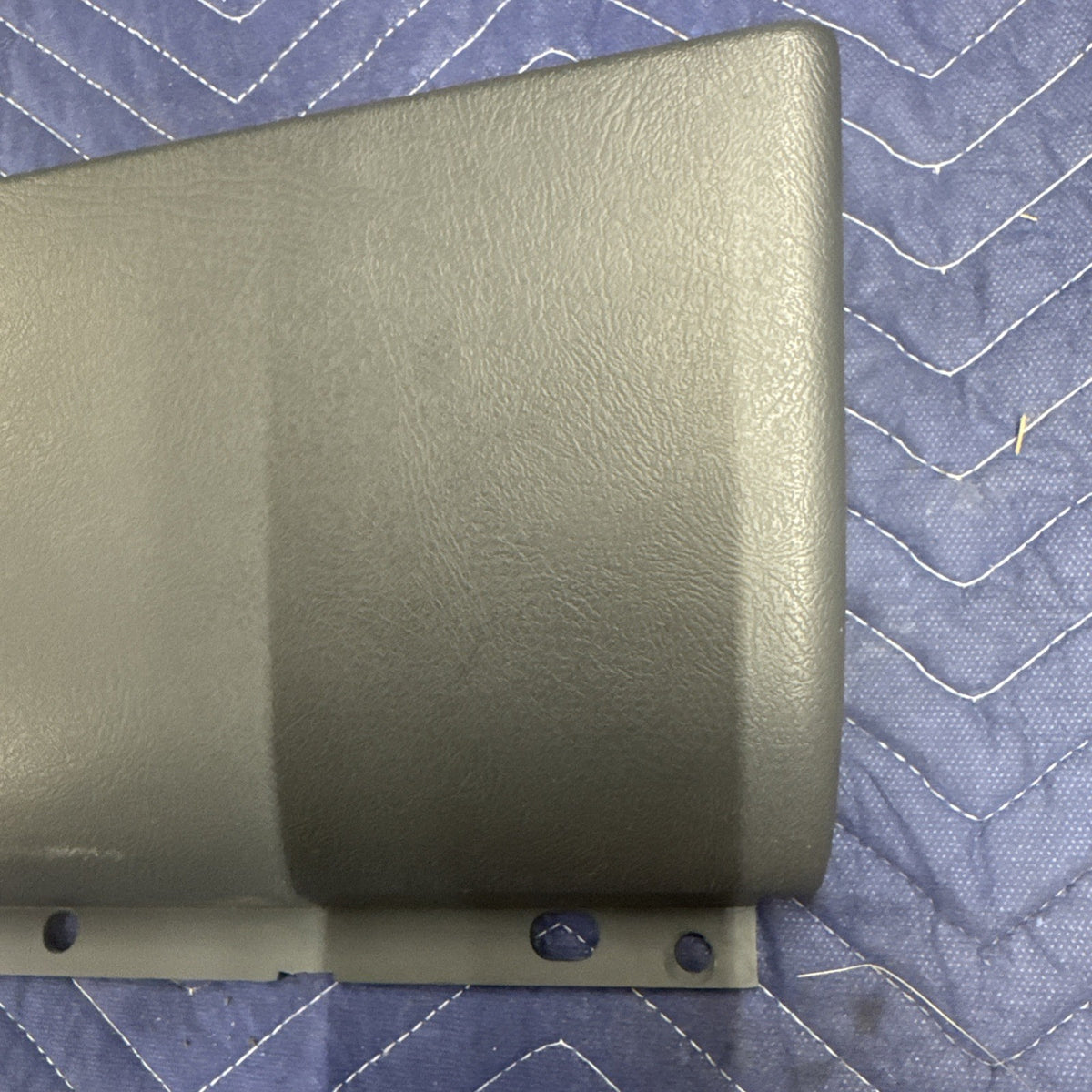 1999–2002 Silverado Sierra Dash Cup Holder Delete Panel 15712261 OEM