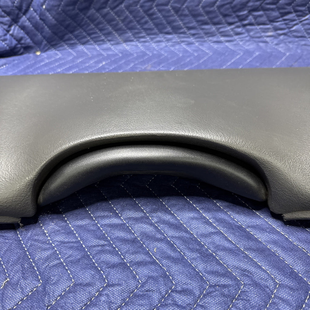 03-07 Silverado Sierra Tahoe Yukon Lower Dash Knee Bolster 15187082 OEM SHALE