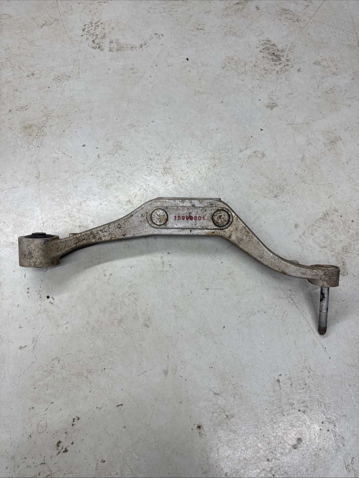 1999–2007 Silverado Sierra Front Differential Mount Bracket 15999801 OEM