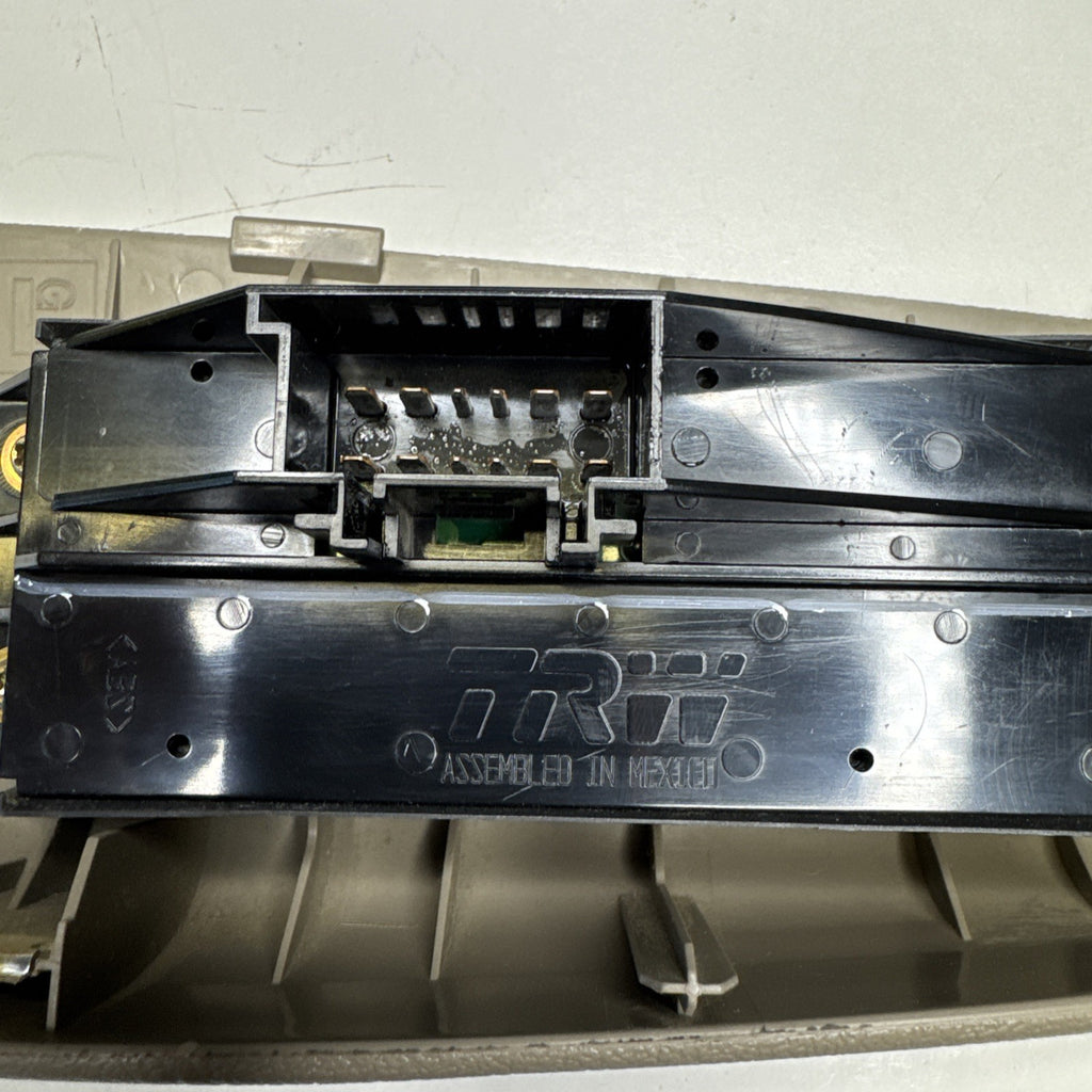 2000-02 GM Silverado Sierra Tahoe Yukon Passenger Window Switch 20831899 OEM