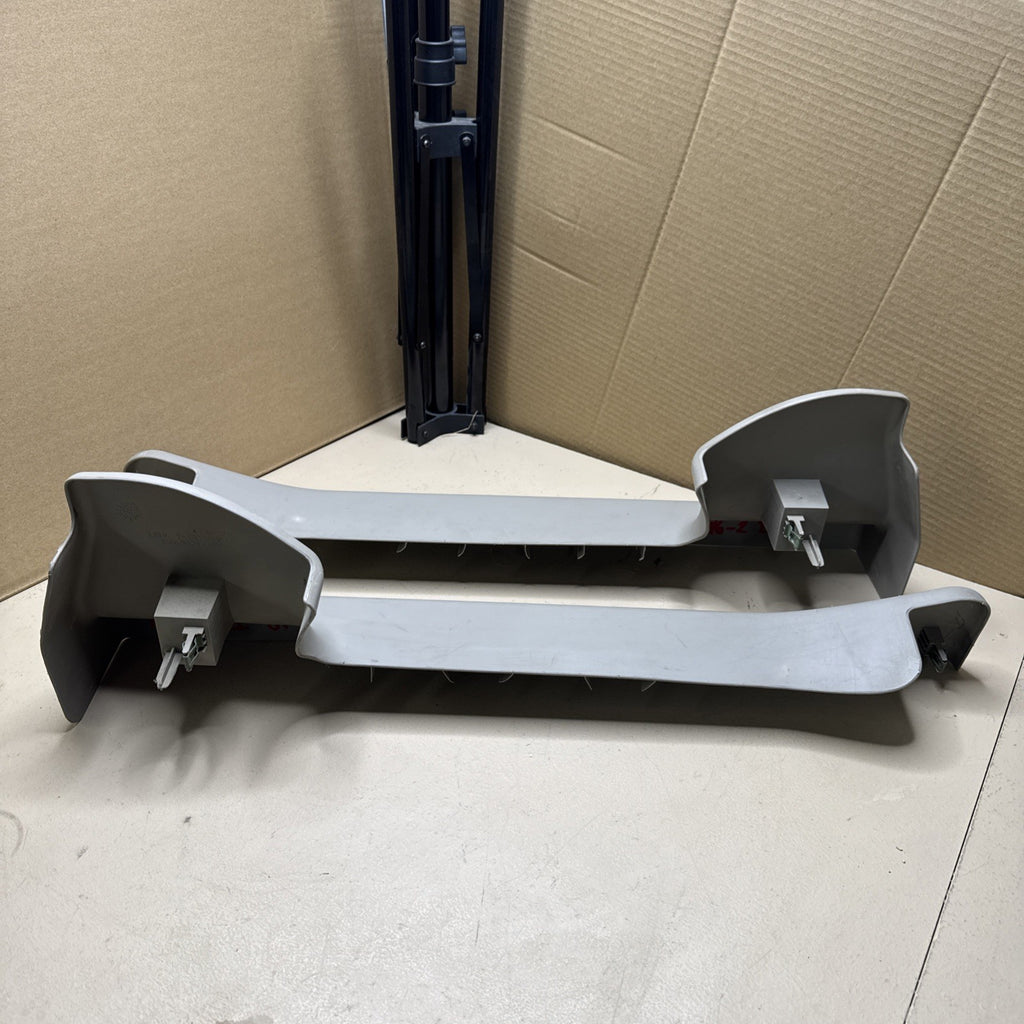 2003–2006 Silverado Sierra Crew Cab Rear Seat Belt Bezels Shale LH RH OEM