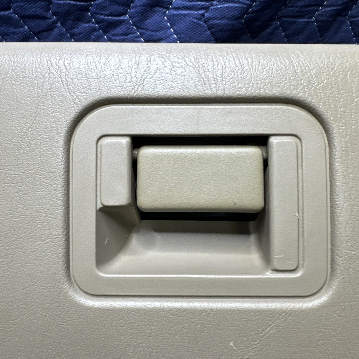 2003-2007 Ford F250 F350 Glove Box Storage Bin Parchment Tan 3C3X-250601-BA OEM