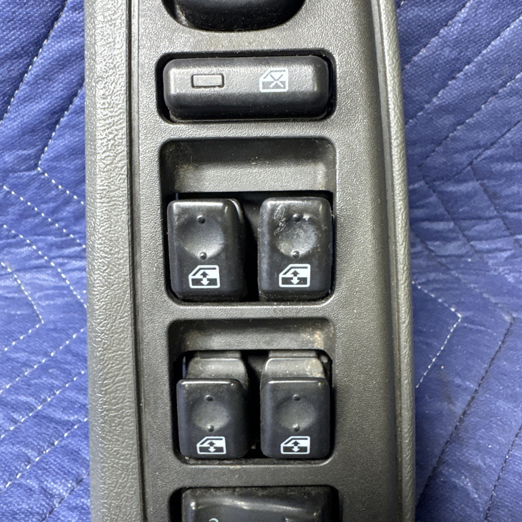 2003-2006 Tahoe Yukon Silverado Sierra Driver Master Window Switch 15883323 OEM