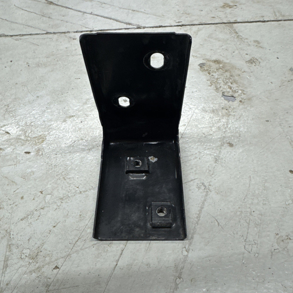 1999–2007 Silverado Sierra LH Front Fender Support Bracket 15159507 OEM