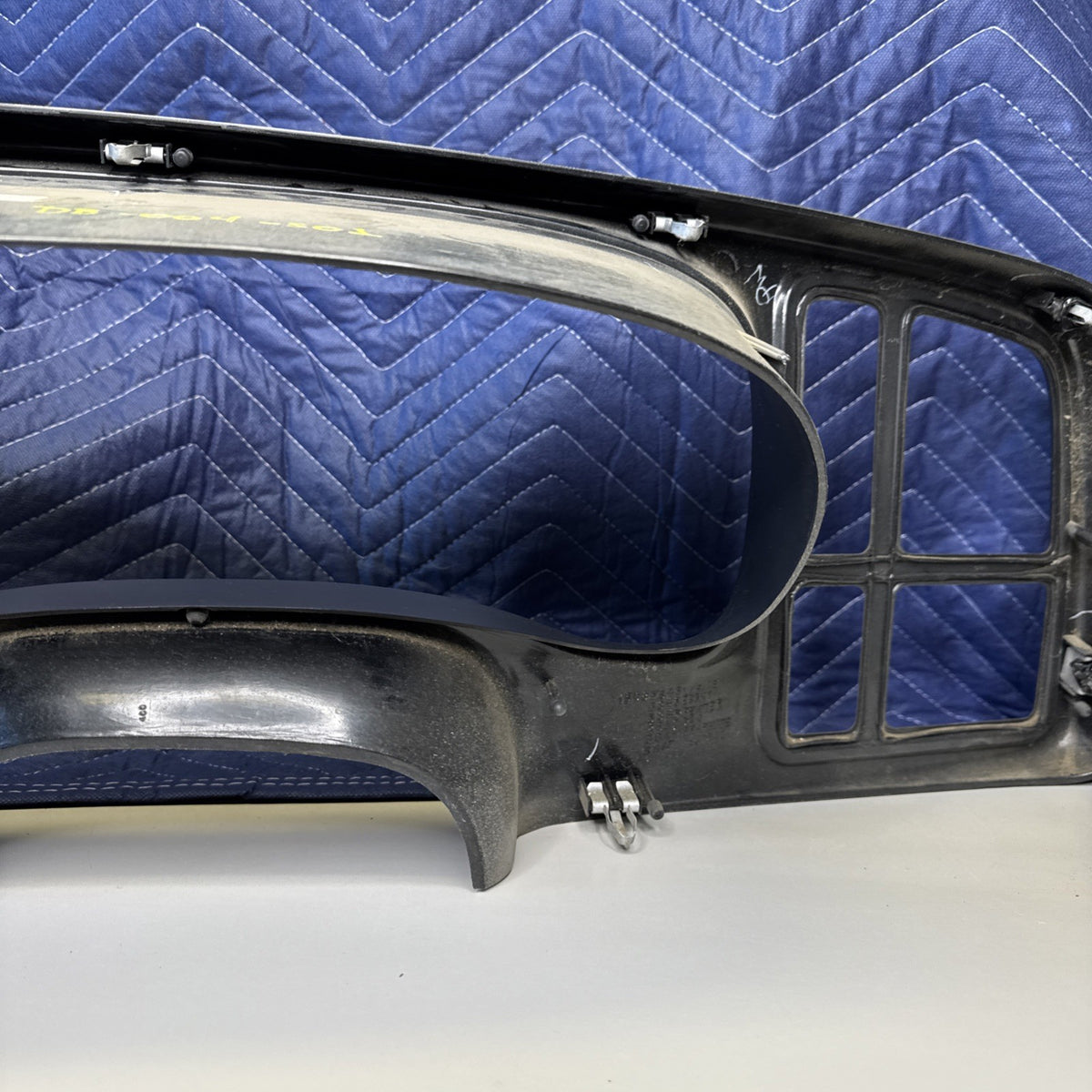1999-02 GM Silverado Sierra Tahoe Yukon Radio Stereo Dash Bezel 15772850 OEM