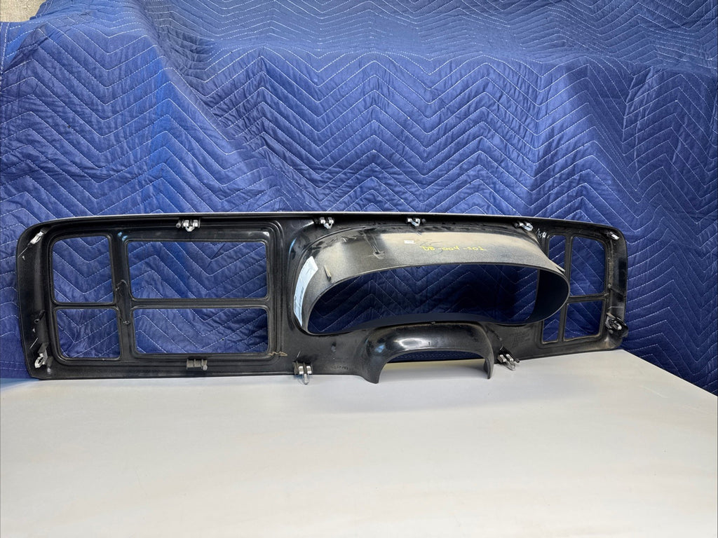 1999-02 GM Silverado Sierra Tahoe Yukon Radio Stereo Dash Bezel 15772850 OEM